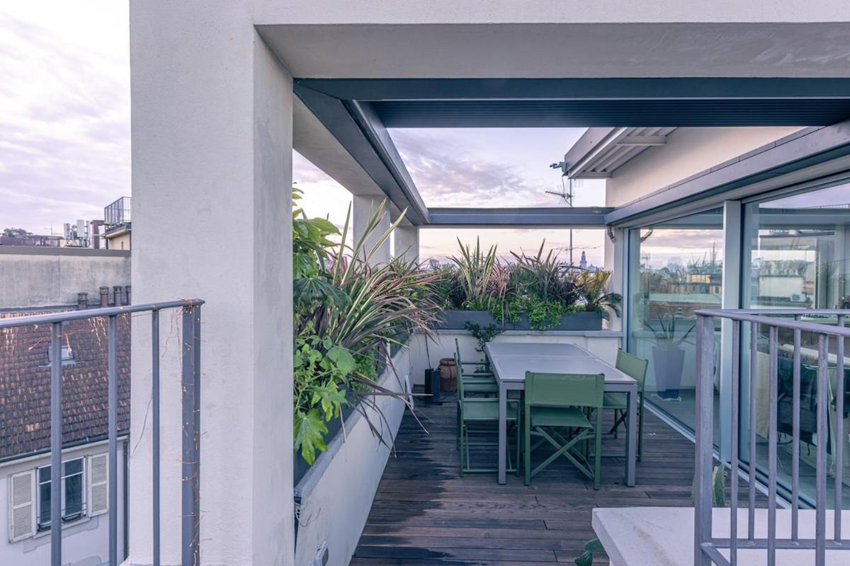 Moscova Elegance And Modern Design With Rooftop *